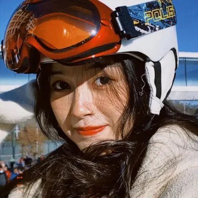 赛马女孩
